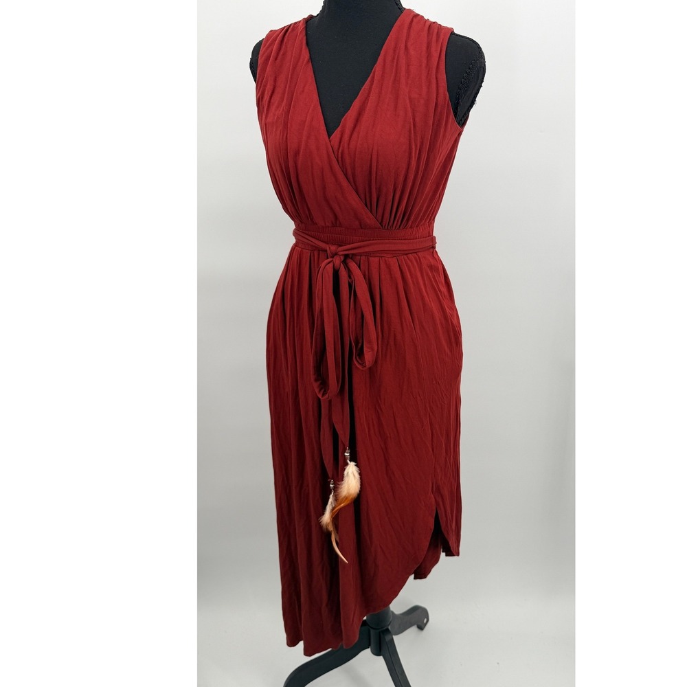 Monroe & Main Maxi Dress Womens S Rust Red Excellent Boho Feather Belt V-Neck